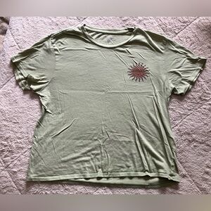 🤙🏻Amuse light green sun tee - women’s sz M